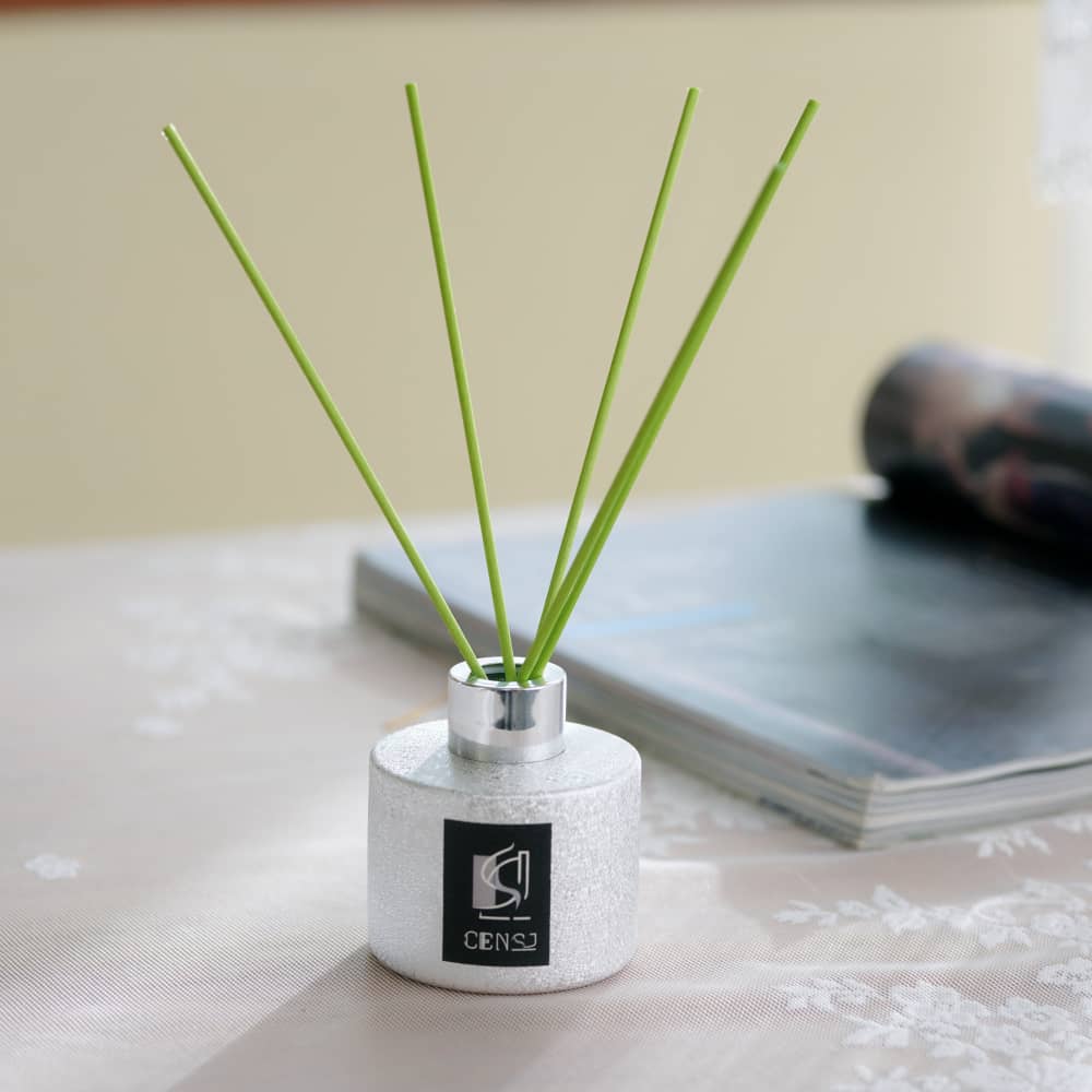 Special Craft Feather Hand Feel Electroplated Glass Scented Candle Fragrance Set